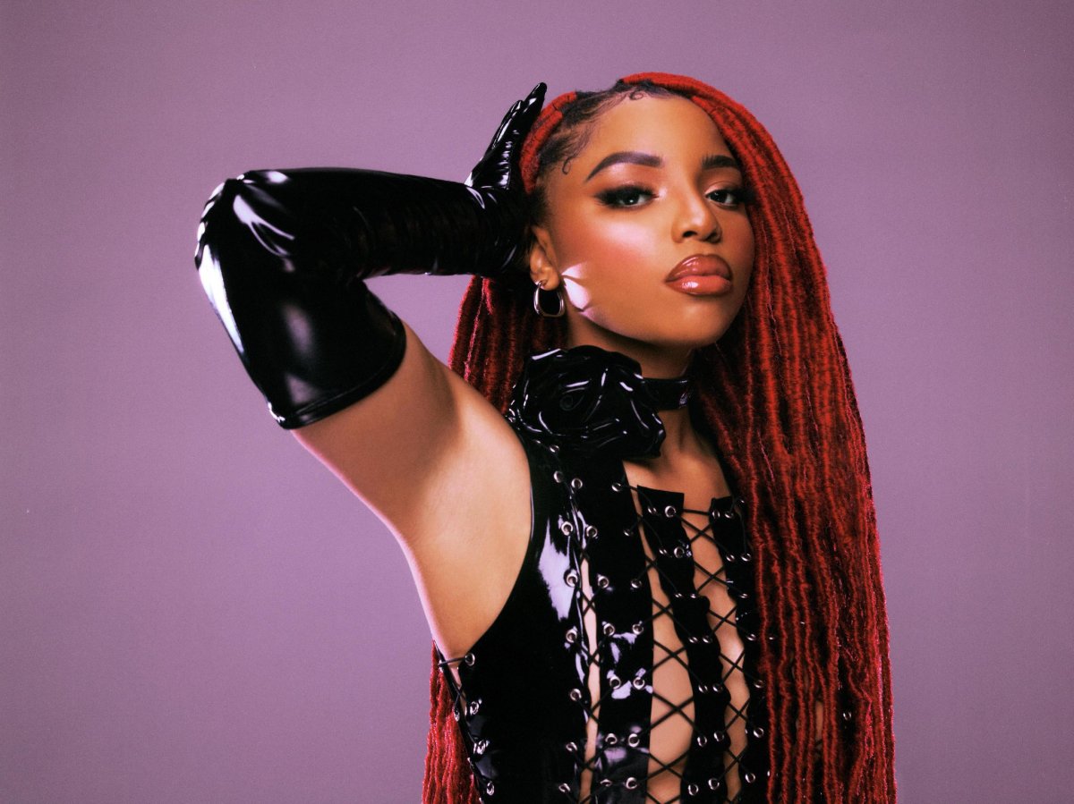 Review: “In Pieces” Struggles to Define Chloe Beyond the&nbsp;Duo